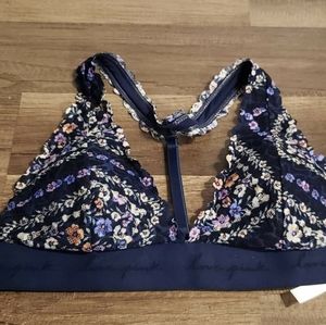 VS Pink bralette medium